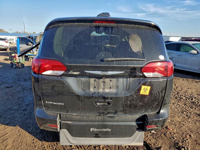 2022 Chrysler Voyager lx