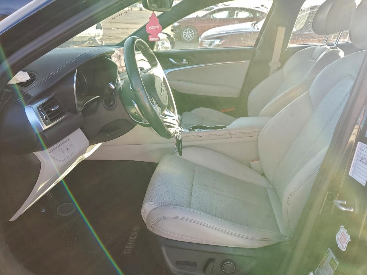 2023 Genesis G70 Base