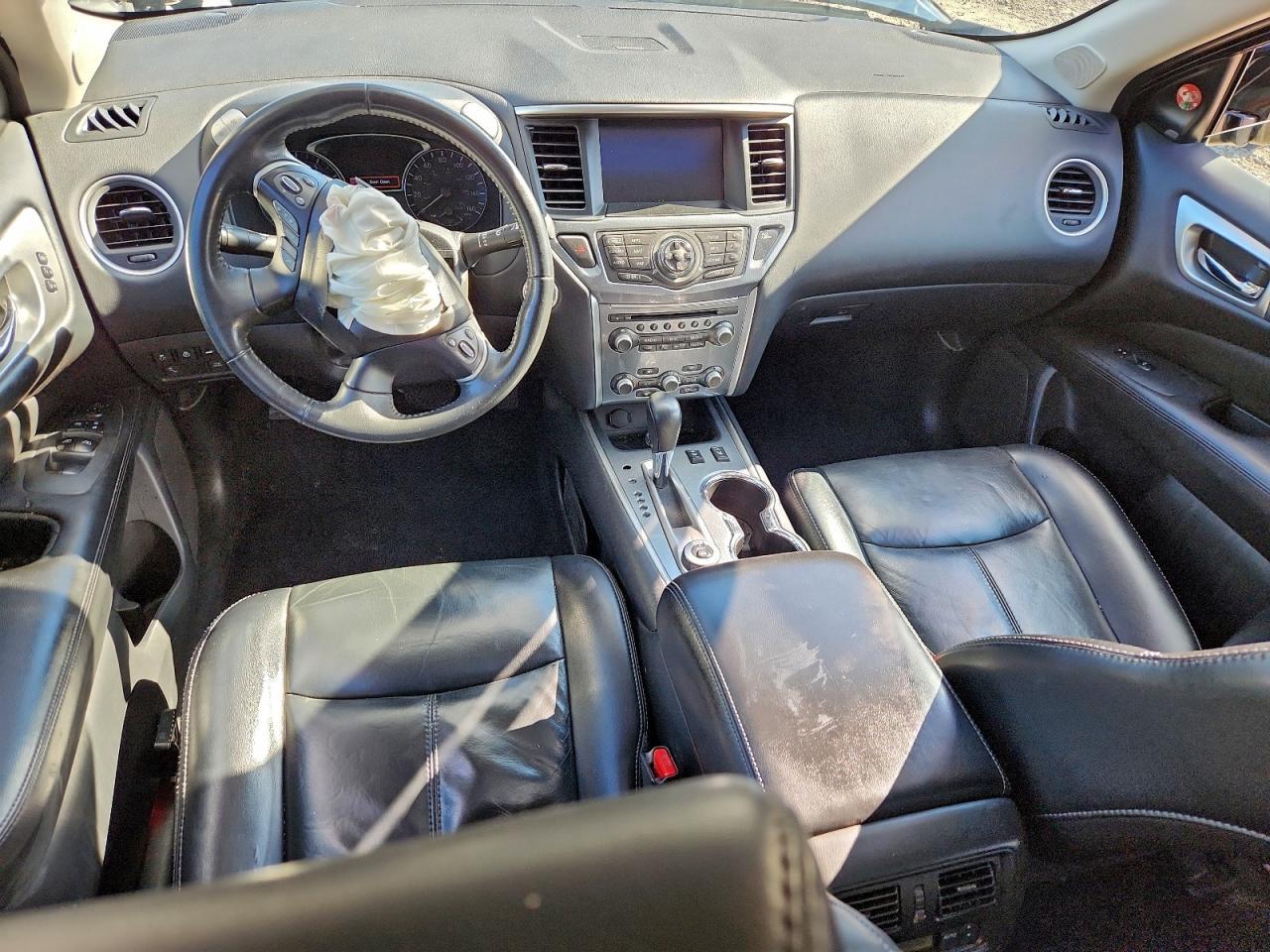 2017 Nissan Pathfinder s