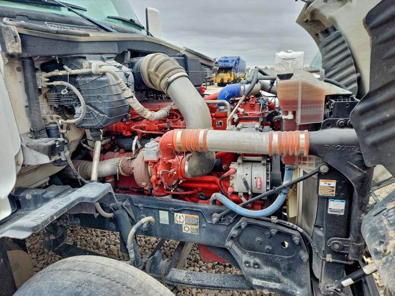 2018 Peterbilt 579 Semi Truck