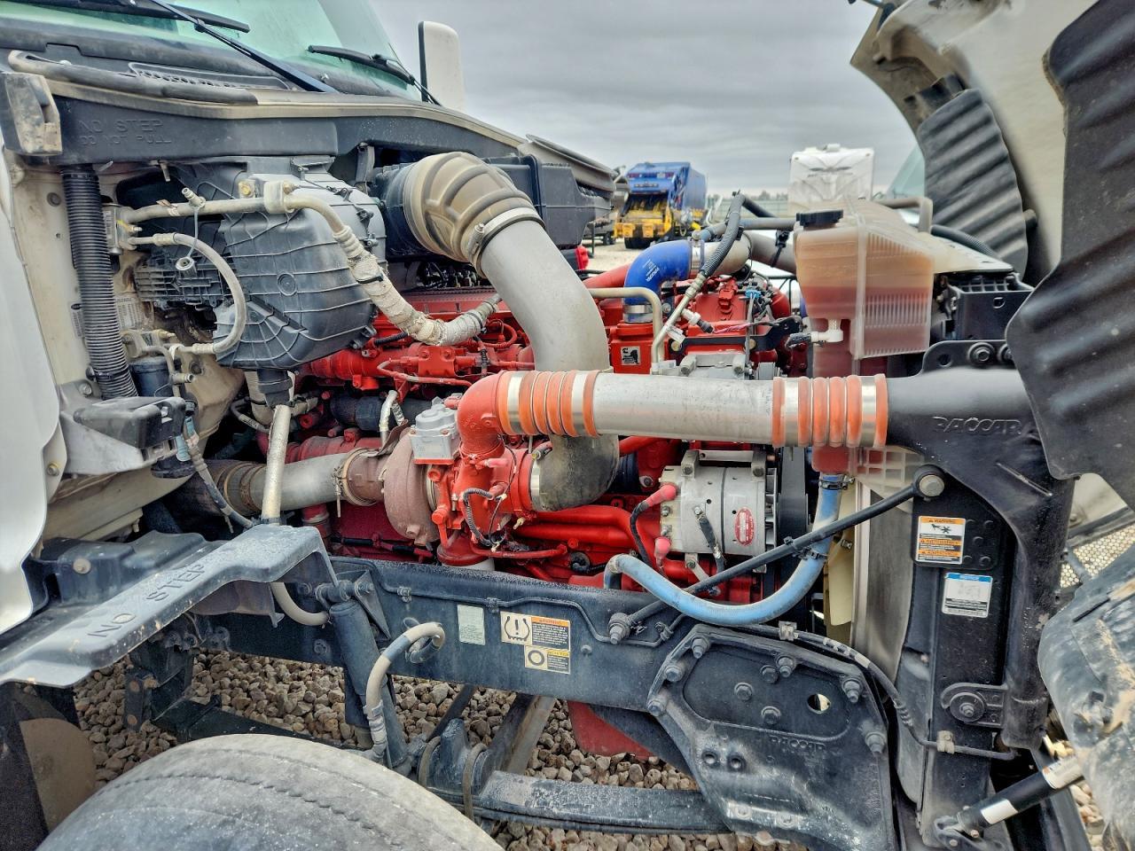 2018 Peterbilt 579 Semi Truck