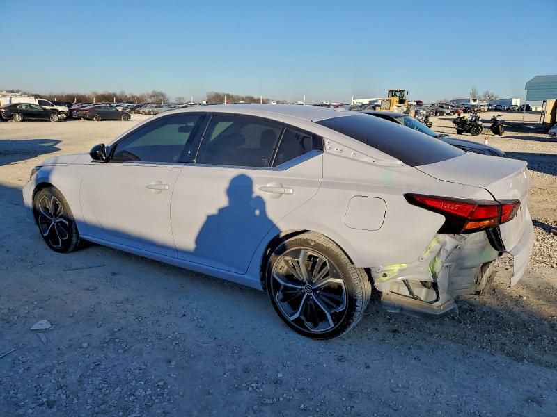 2024 Nissan Altima sr