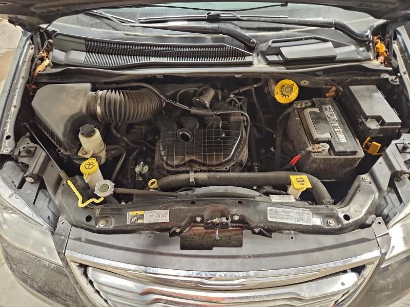 2015 Chrysler Town & Country Touring