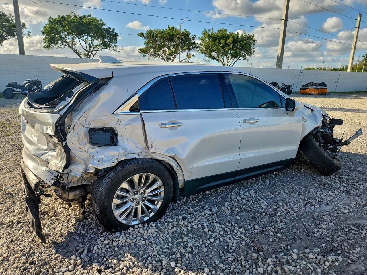 2024 Cadillac XT4 Luxury