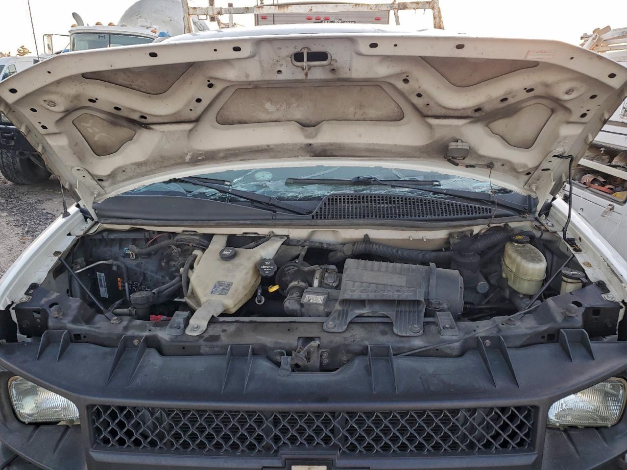 2016 Chevrolet Express 2500 Utility / Service Van