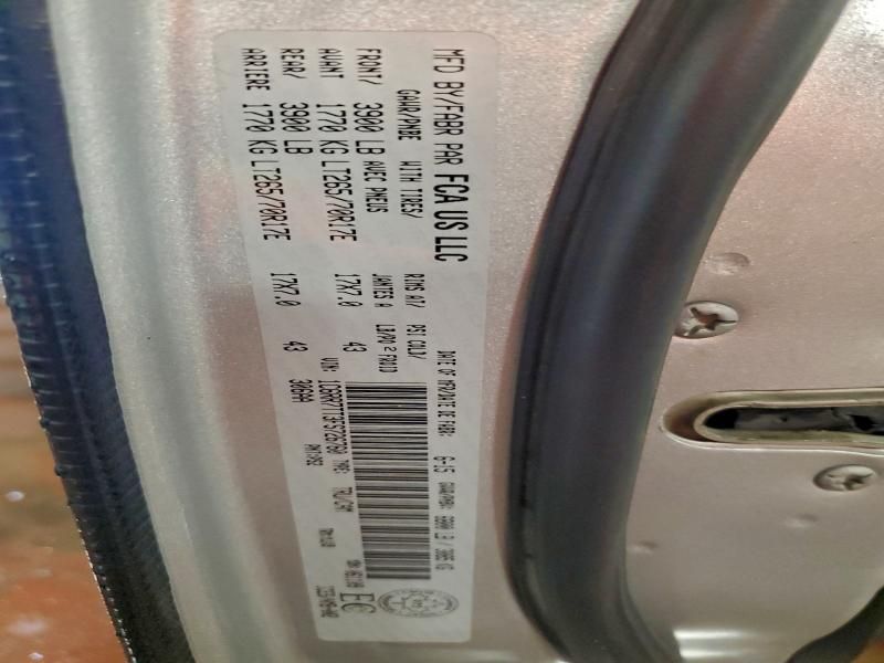 2015 Dodge Ram 1500 slt