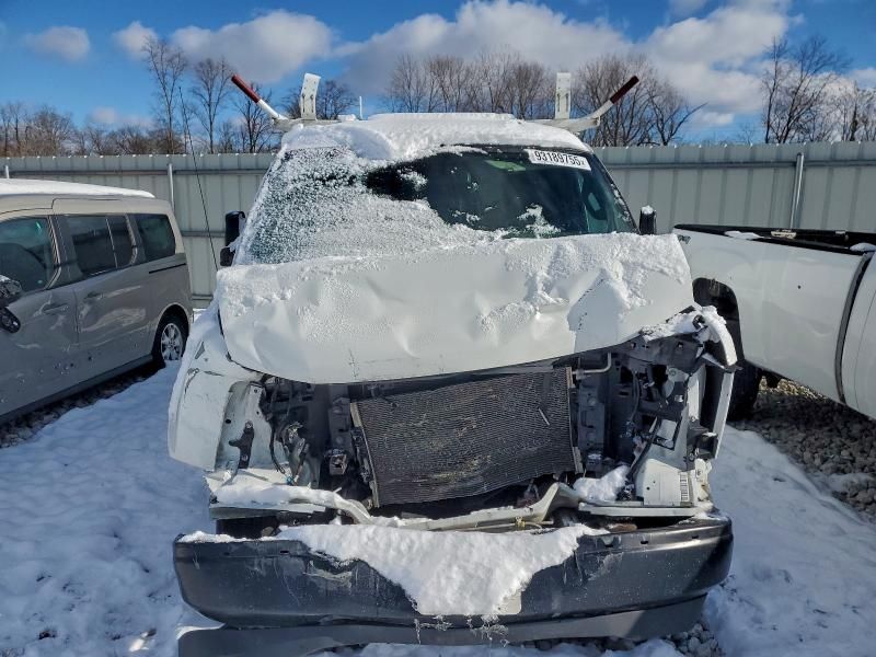 2020 Chevrolet Express Delivery van