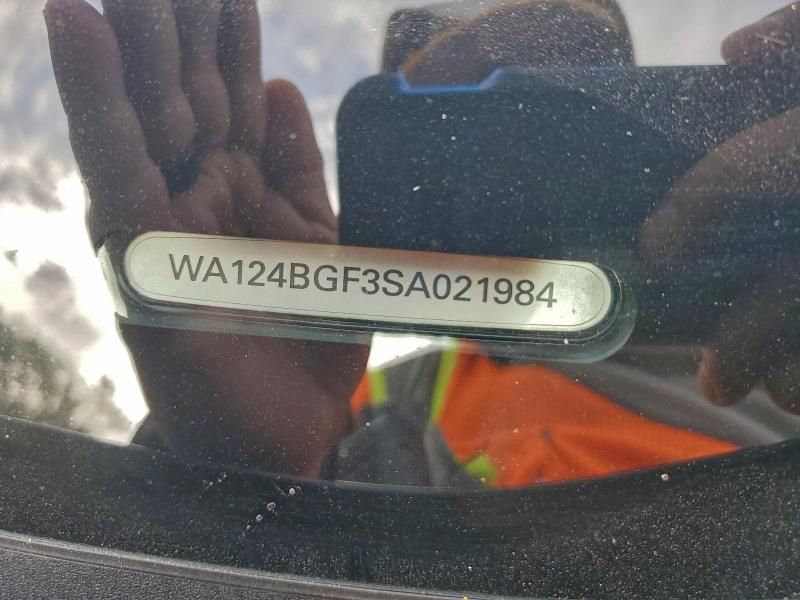 2025 Audi Q6 E-tron Premium Plus