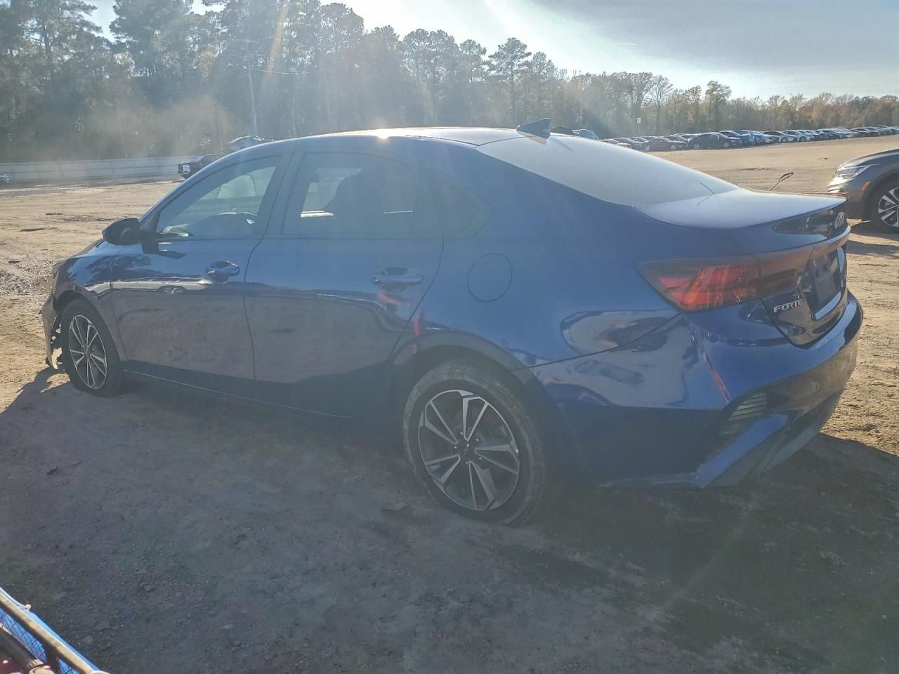 2023 KIA Forte lx