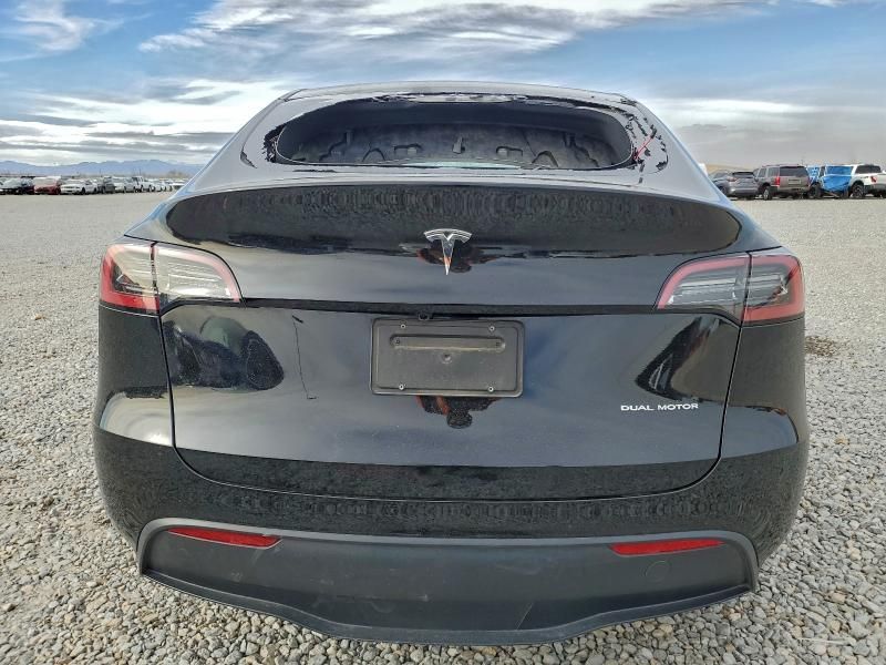 2025 Tesla Model y