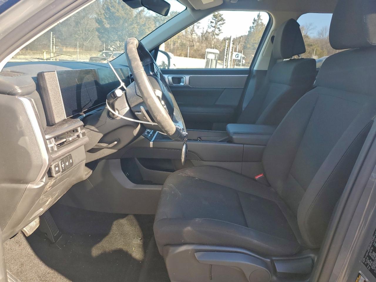 2025 Hyundai Santa fe se