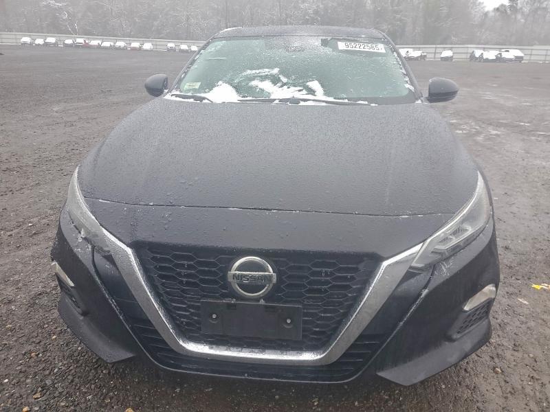 2021 Nissan Altima sv