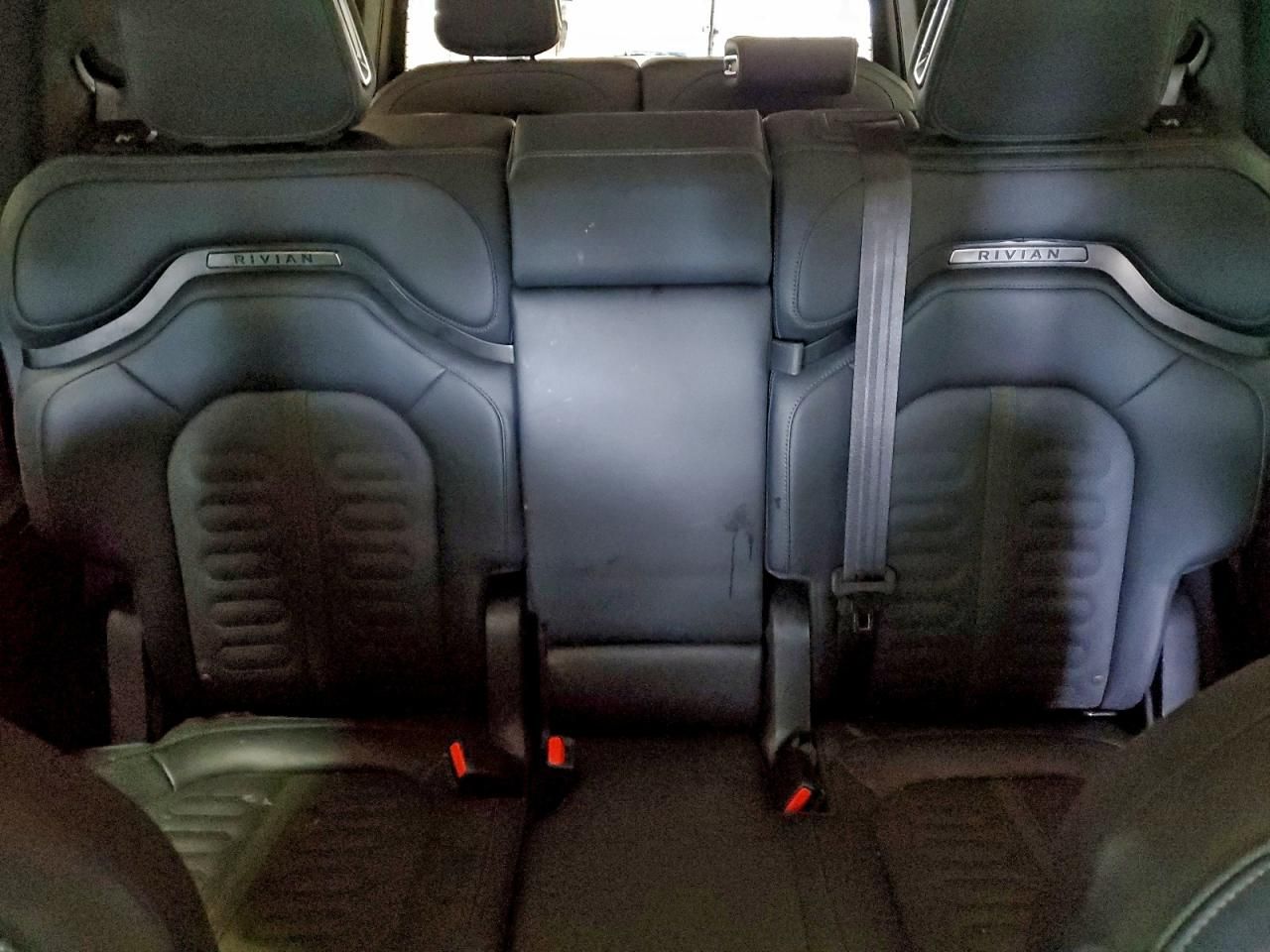 2024 Rivian R1S Adventure