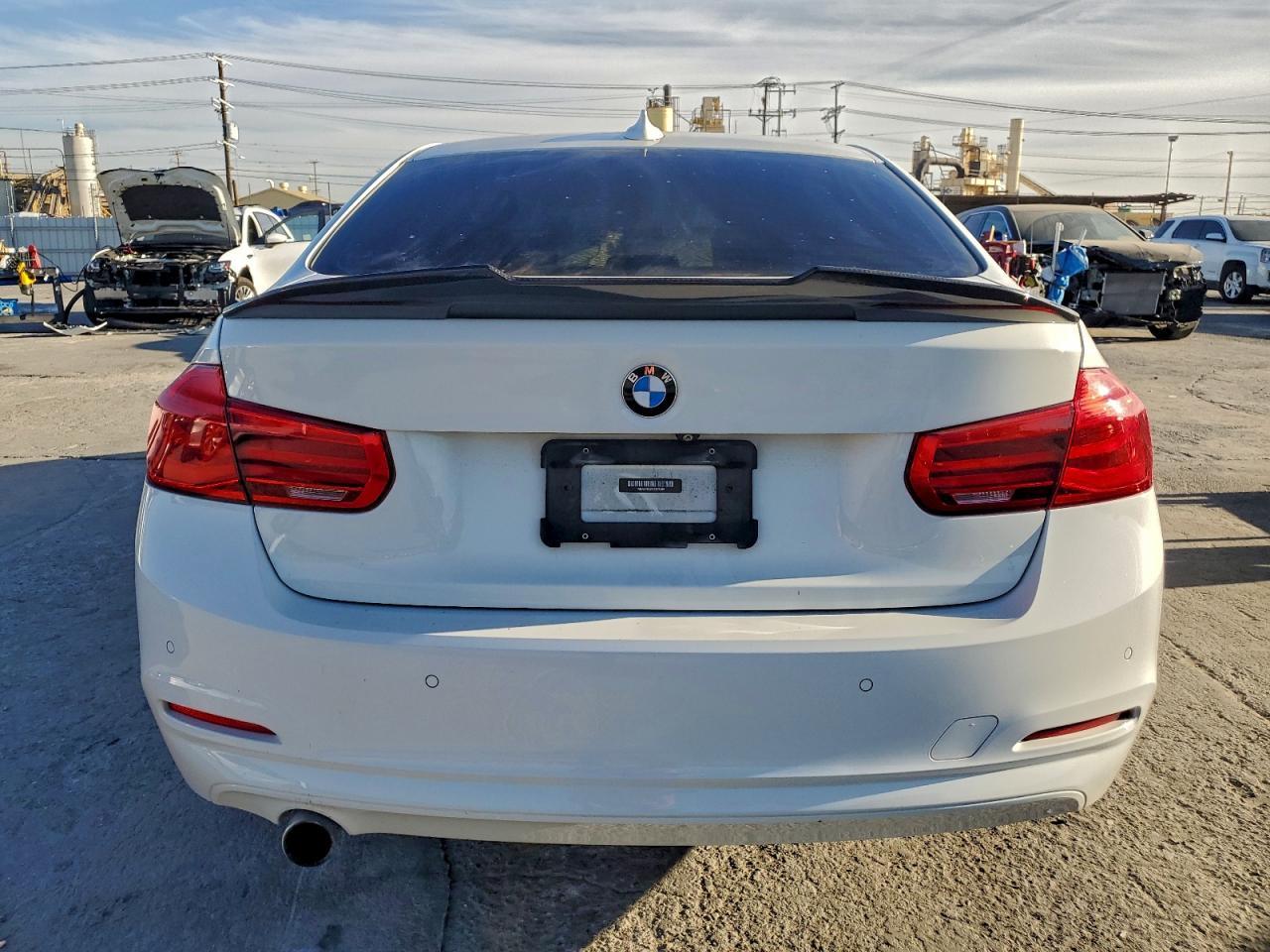 2018 BMW 320 i