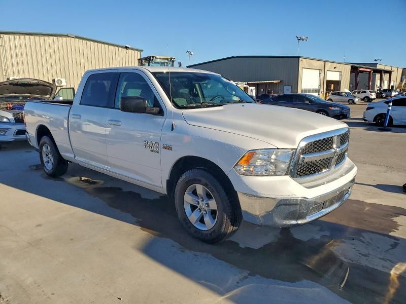 2020 Dodge Ram 1500 Classic slt