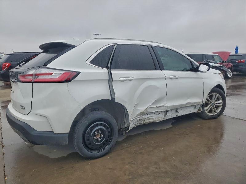 2019 Ford Edge sel