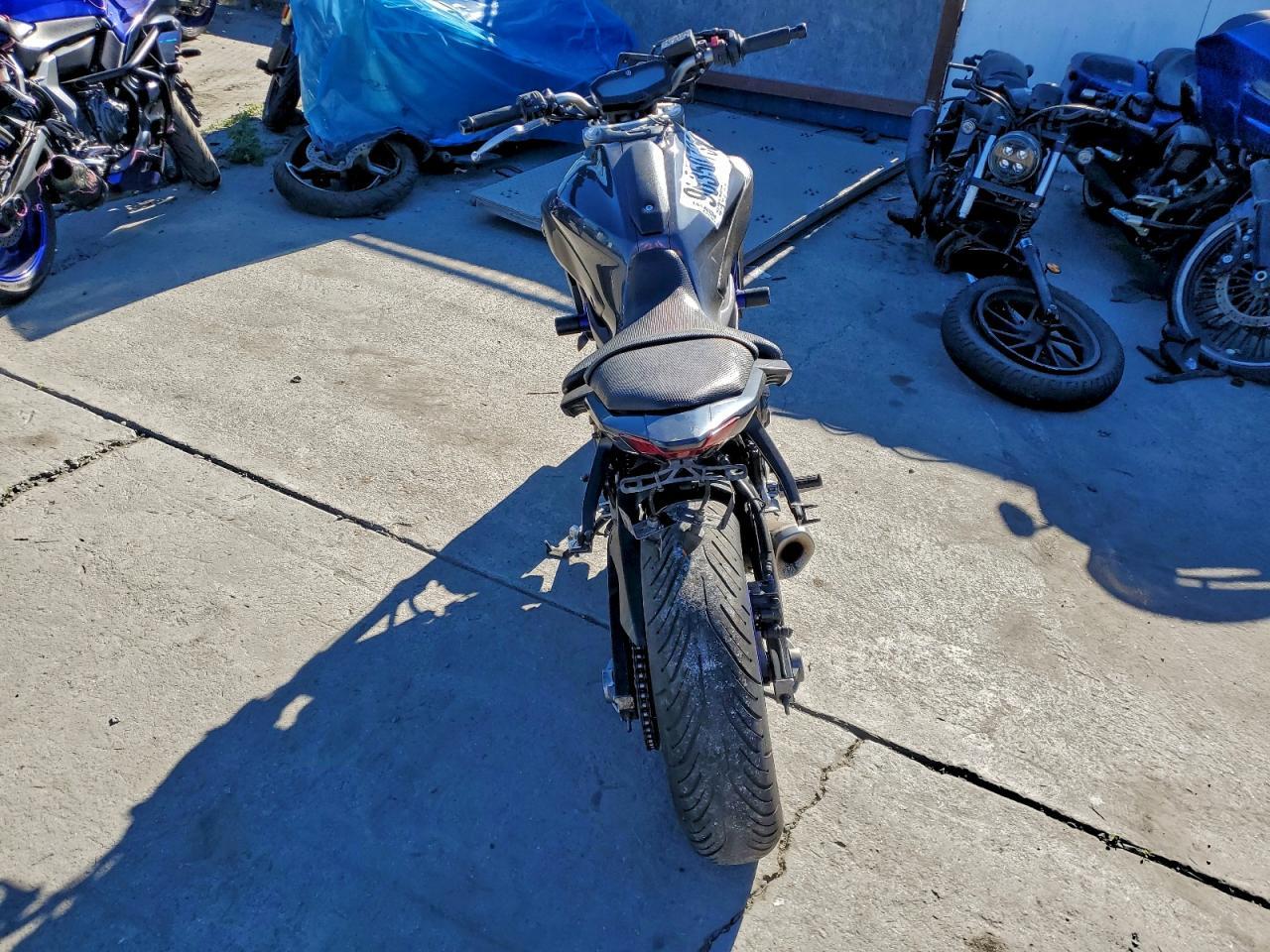 2015 Yama FZ07