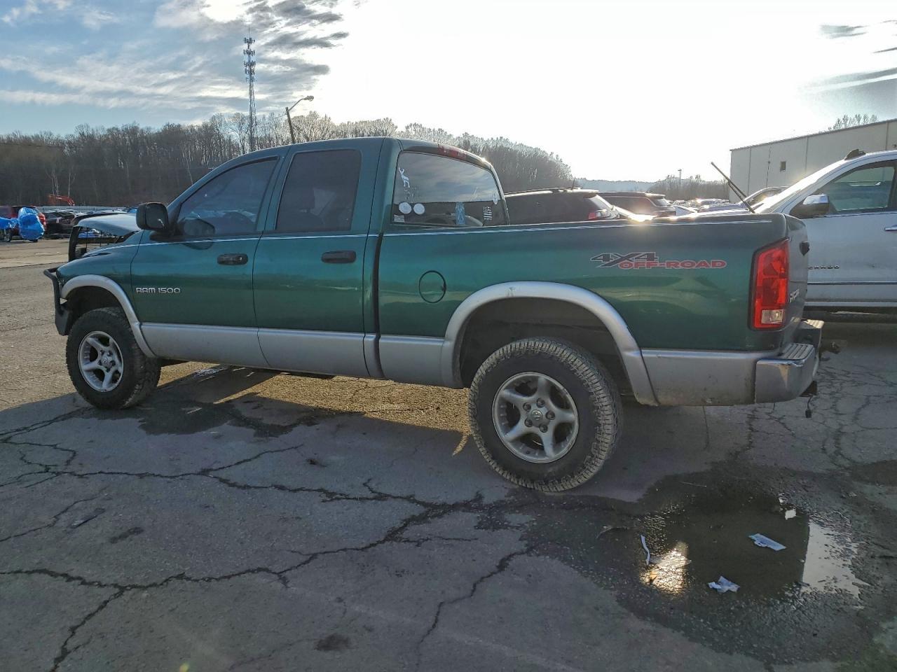 2004 Dodge RAM 1500 ST