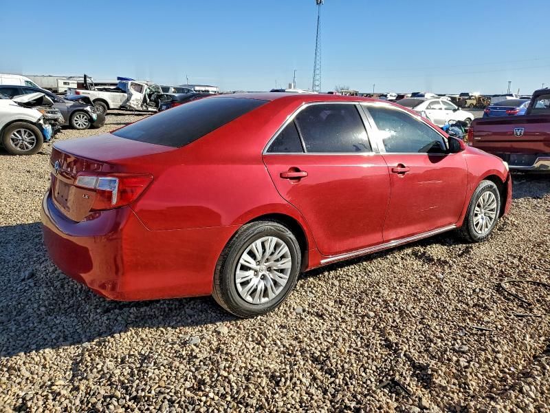 2014 Toyota Camry le
