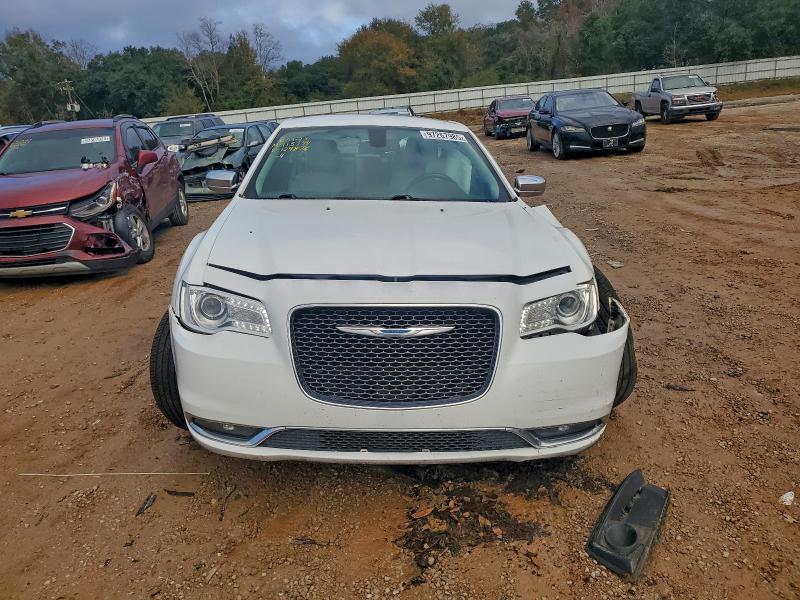 2018 Chrysler 300 Limited