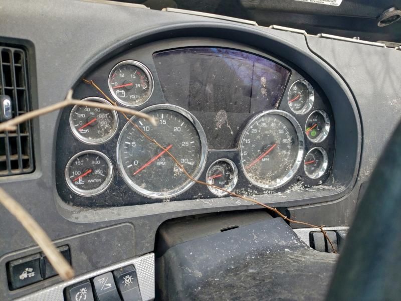 2020 Kenworth T880 Semi Truck