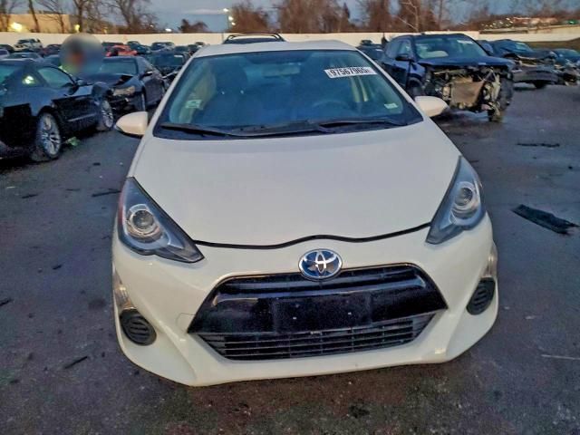 2015 Toyota Prius c