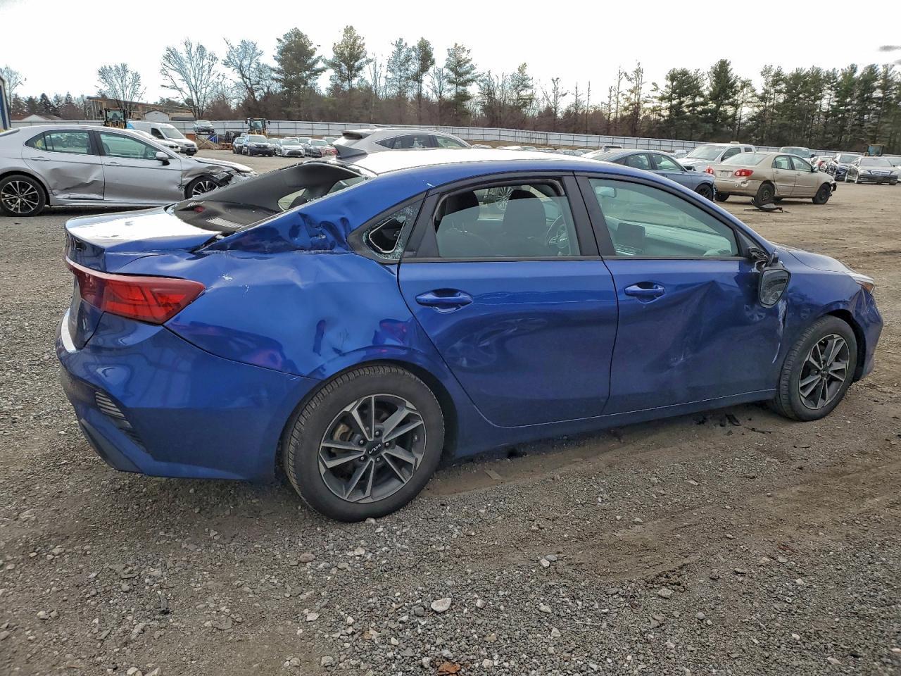2022 KIA Forte fe