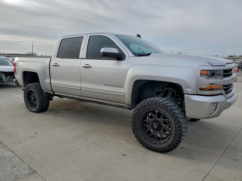 2017 Chevrolet Silverado K1500 lt