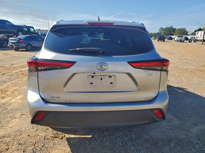 2023 Toyota Highlander l