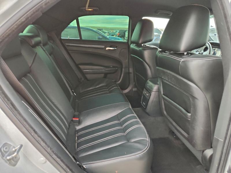 2016 Chrysler 300 s