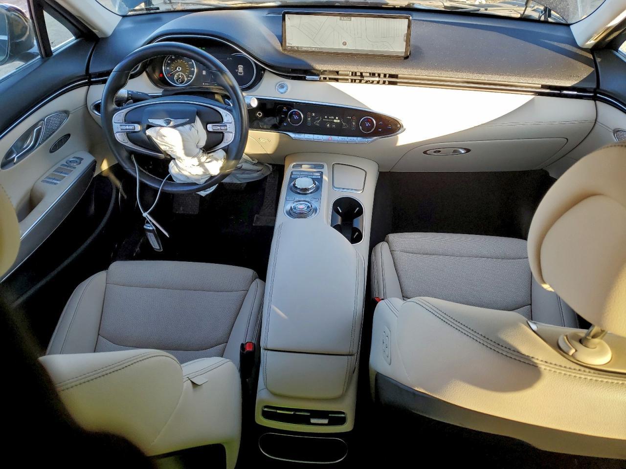 2023 Genesis Gv70 Base