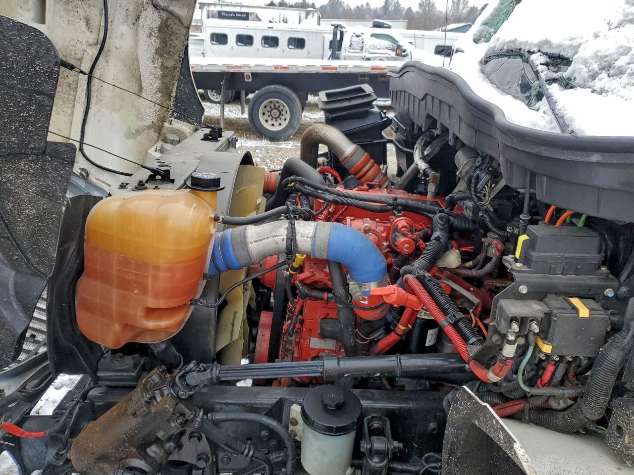 2019 International 4300 BOX Truck