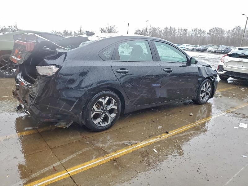 2021 KIA Forte fe
