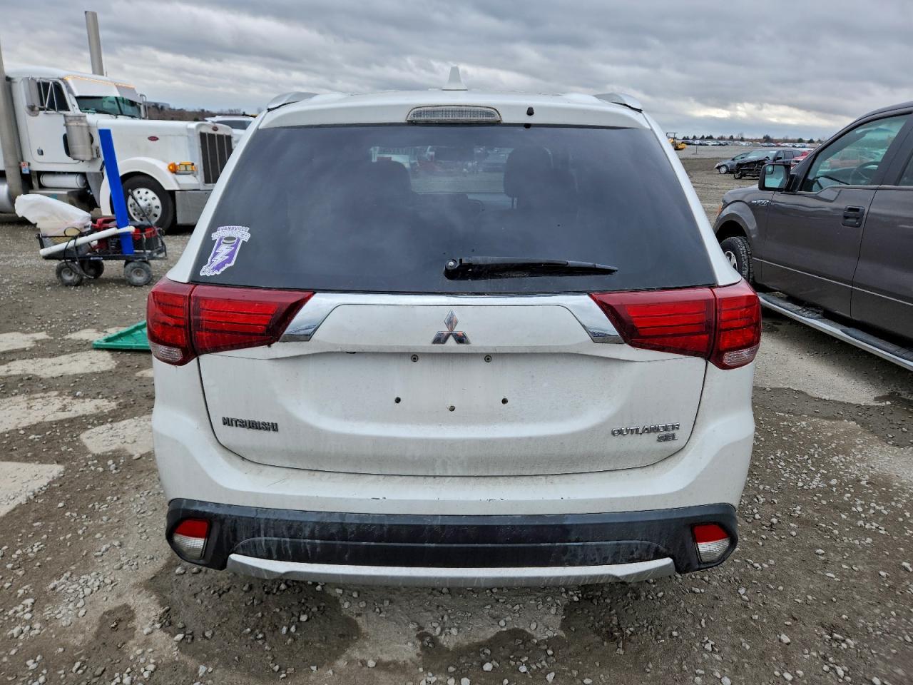 2017 Mitsubishi Outlander se