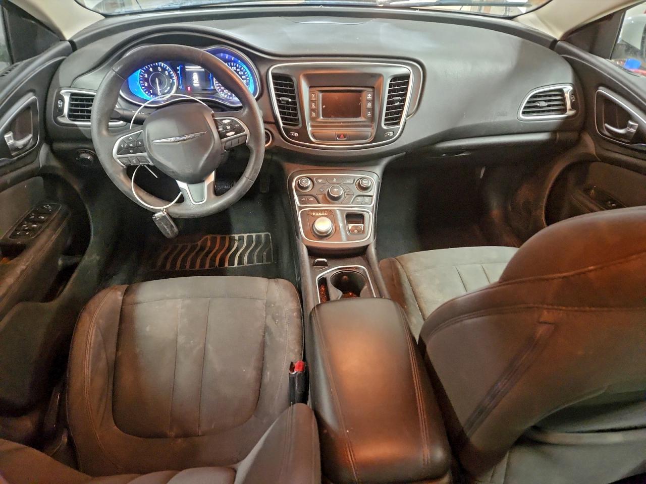 2016 Chrysler 200 lx