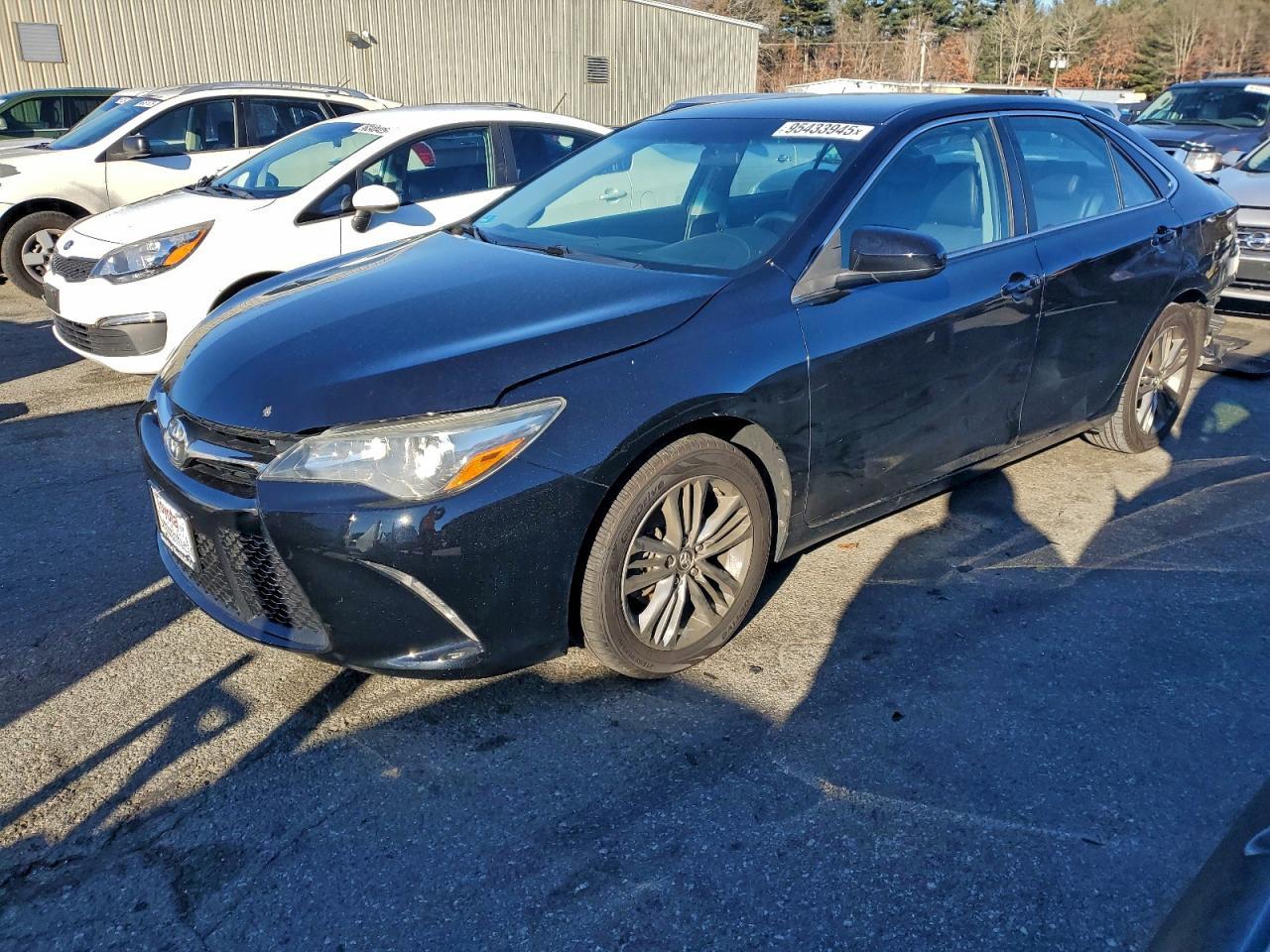 2016 Toyota Camry le