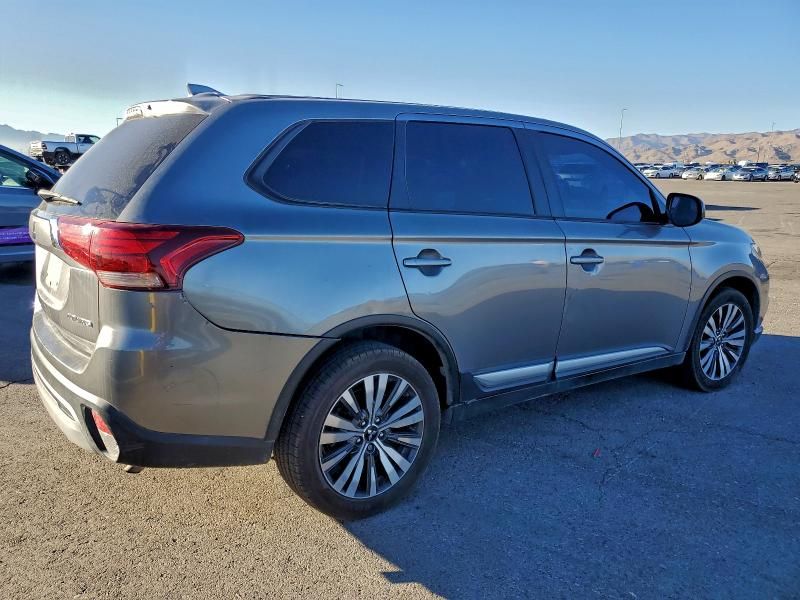 2019 Mitsubishi Outlander es