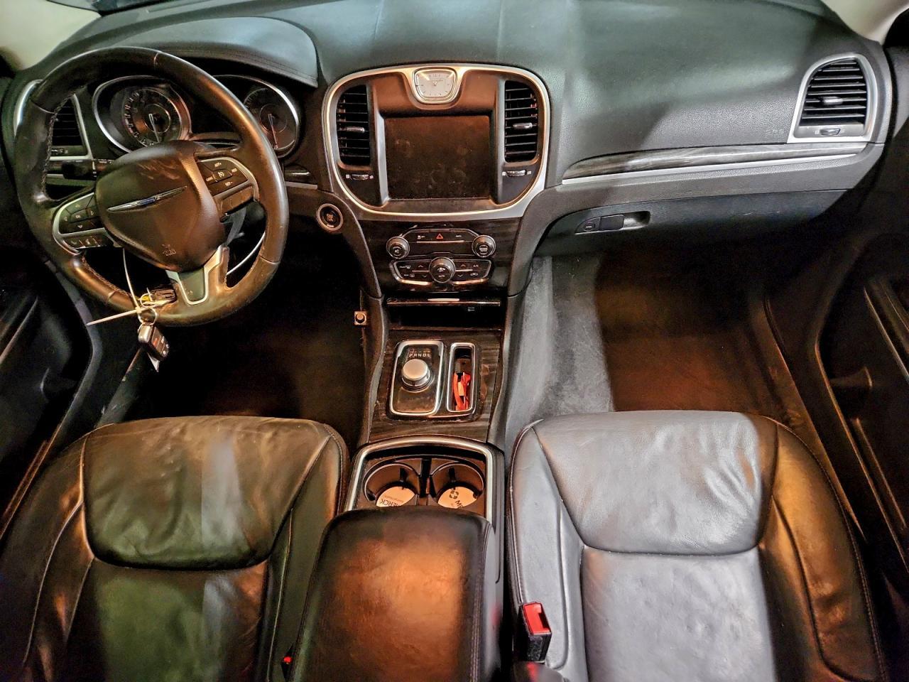 2015 Chrysler 300 Limited