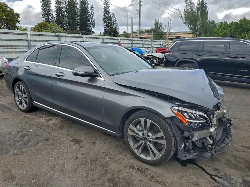 2019 Mercedes-Benz C300