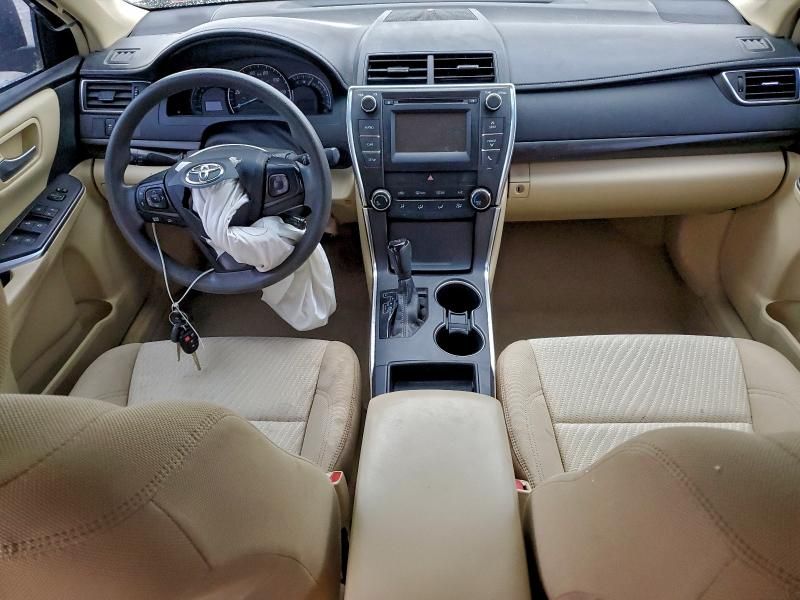 2015 Toyota Camry le