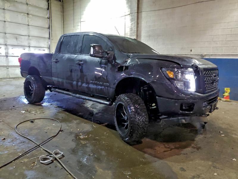 2019 Nissan Titan xd sl