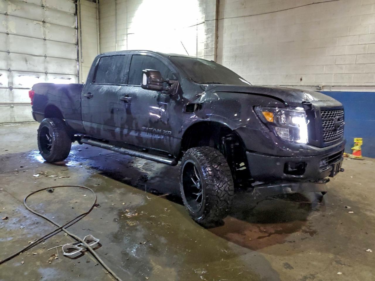 2019 Nissan Titan XD SV
