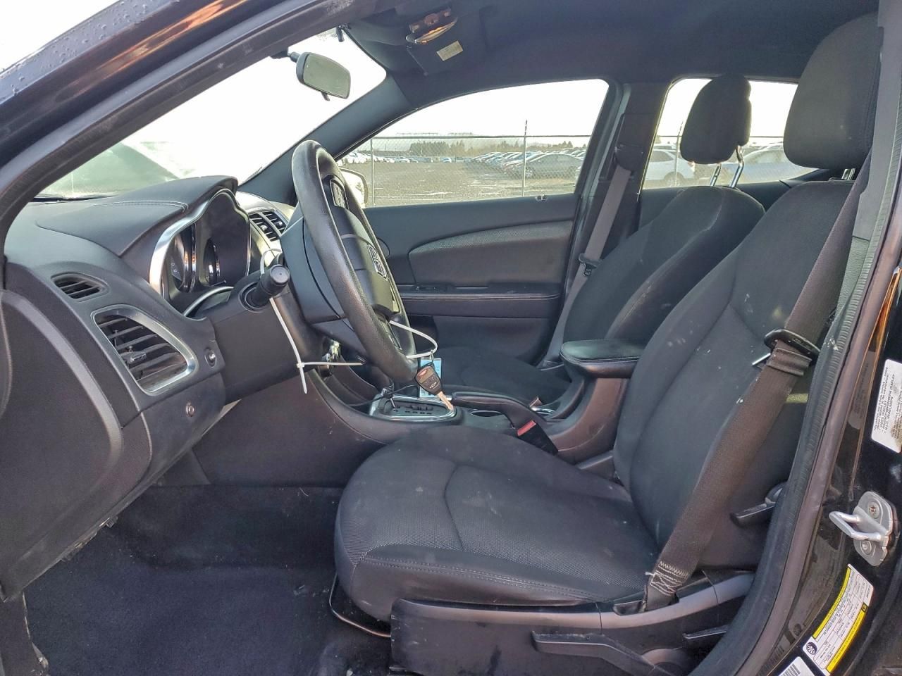 2013 Dodge Avenger se