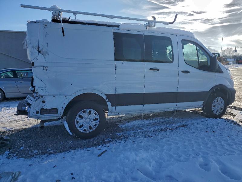 2022 Ford Transit T-250
