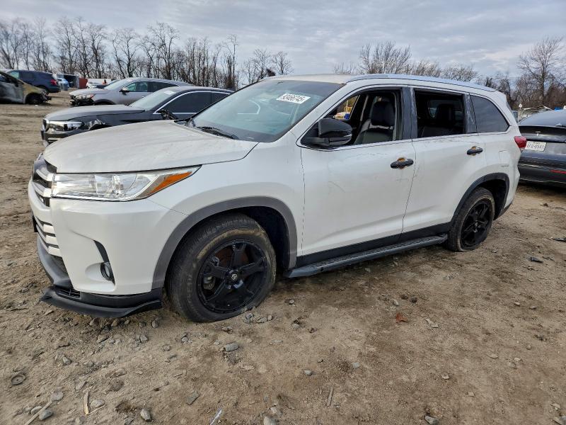 2019 Toyota Highlander se