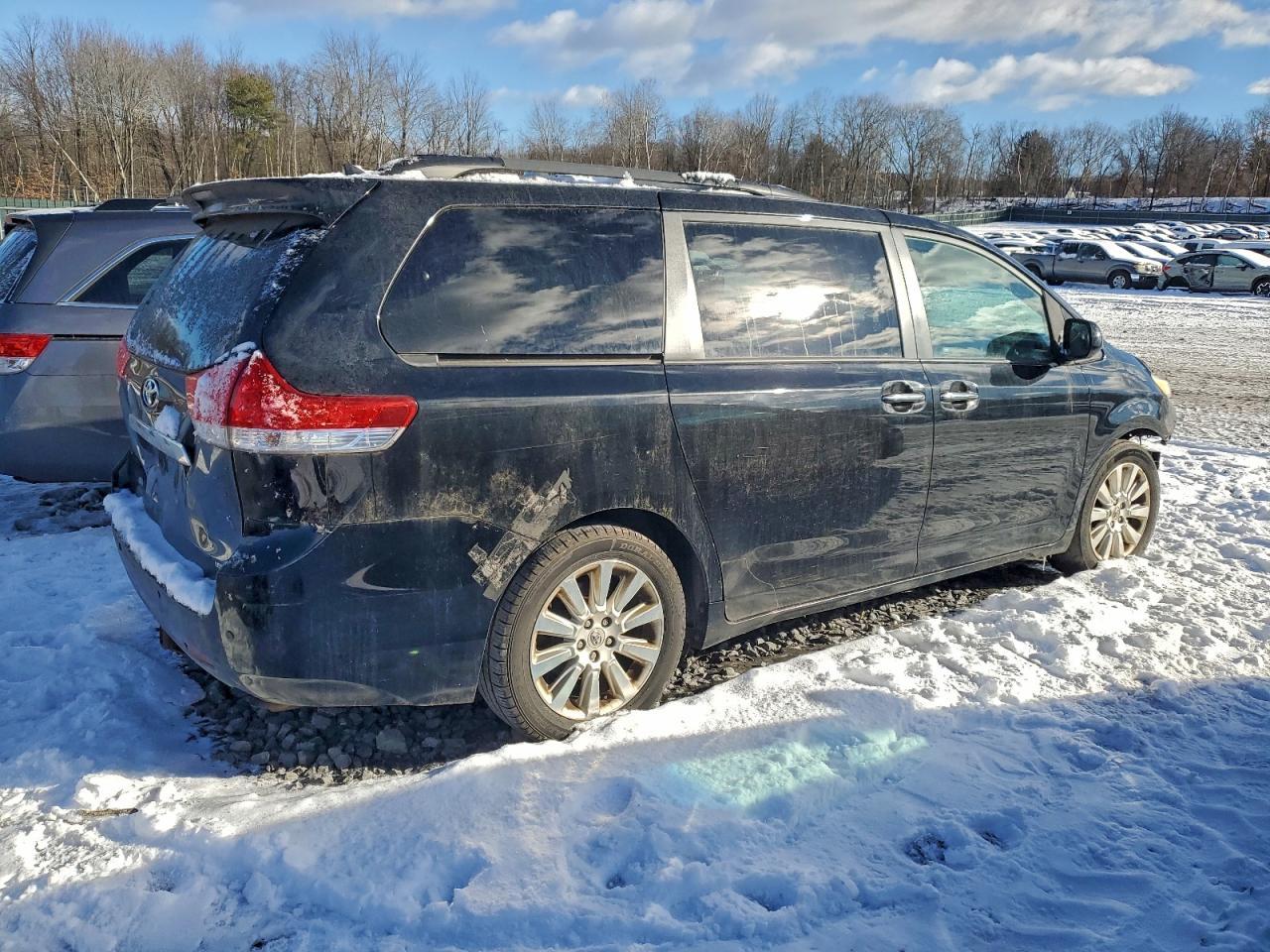 2012 Toyota Sienna xle