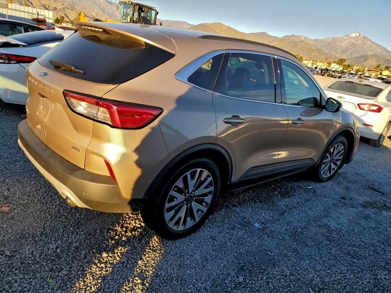 2020 Ford Escape Titanium