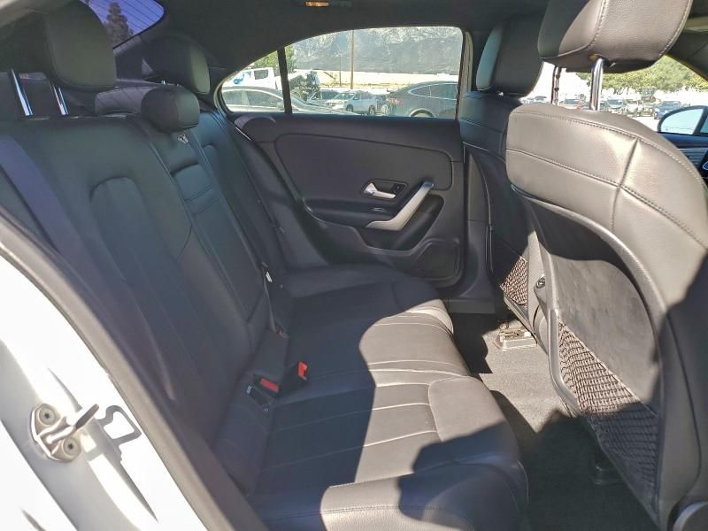 2020 Mercedes-Benz A 220