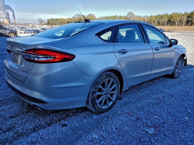 2017 Ford Fusion se Hybrid