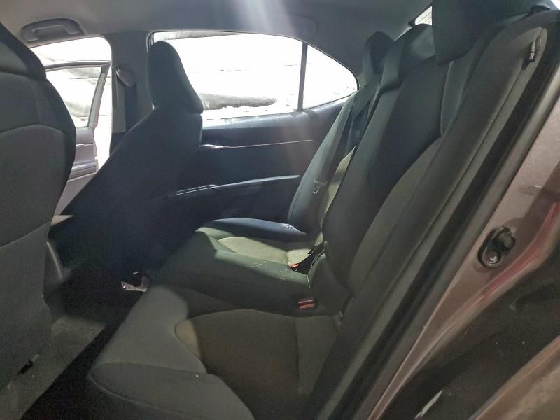 2021 Toyota Camry le